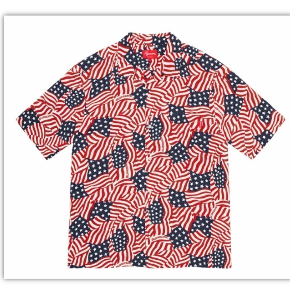 NWT Supreme Flag Print Rayon Shirt Large